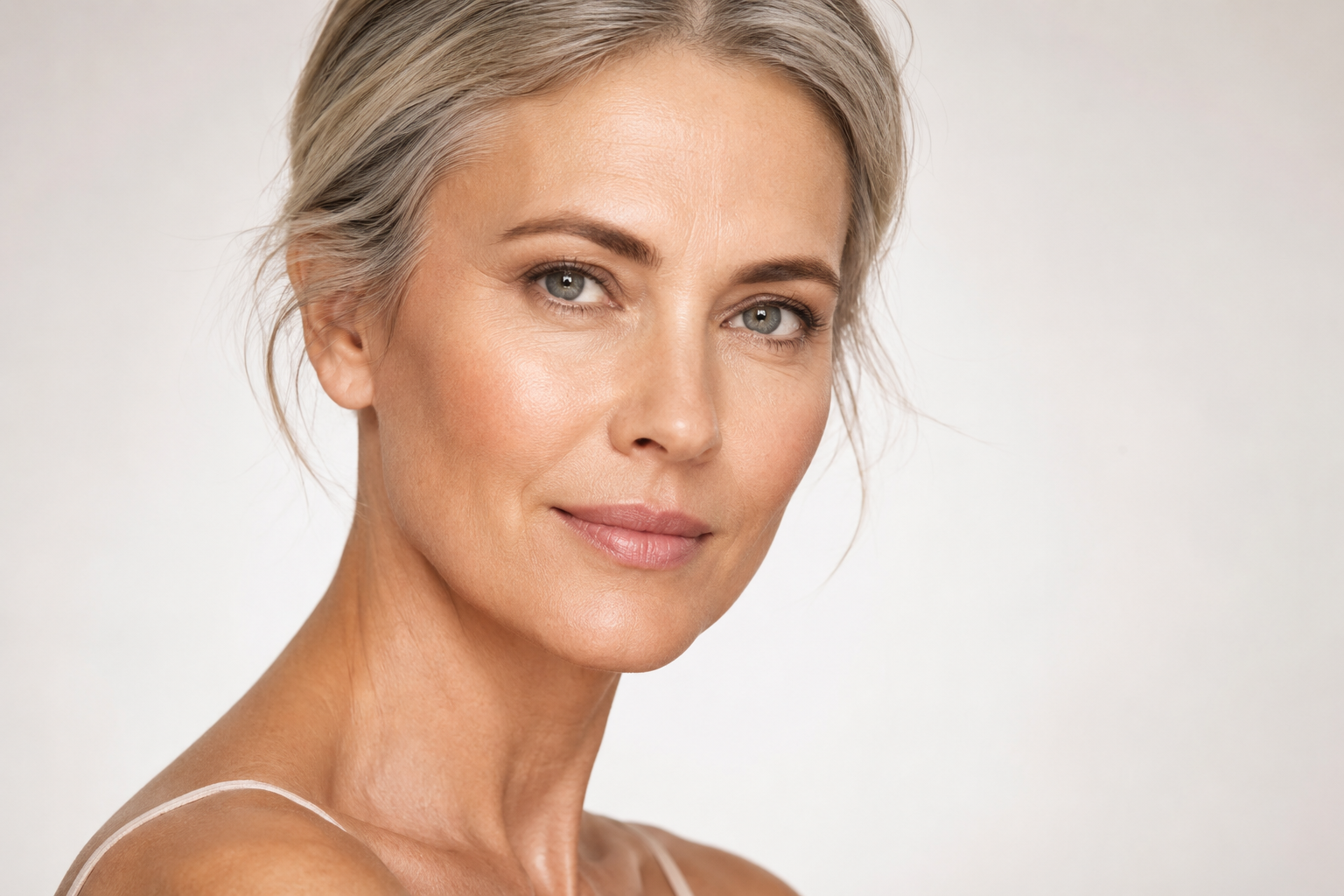 Strahlende, jugendliche Haut durch Anti-Aging-Pflege